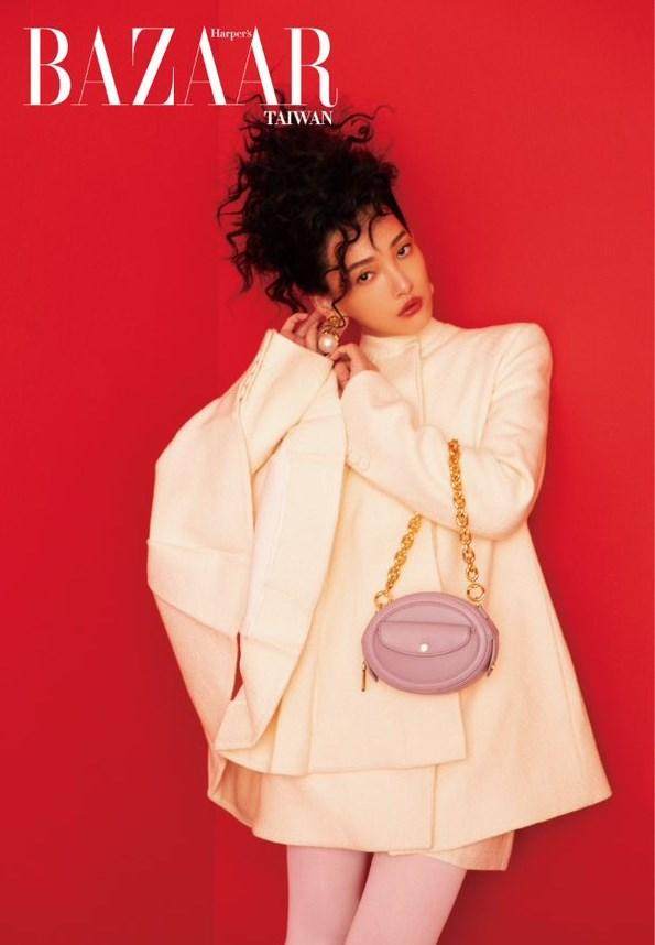 BAZAAR杂志!林映唯V.S宋柏纬 红色与白色相互挑战圣诞决胜负