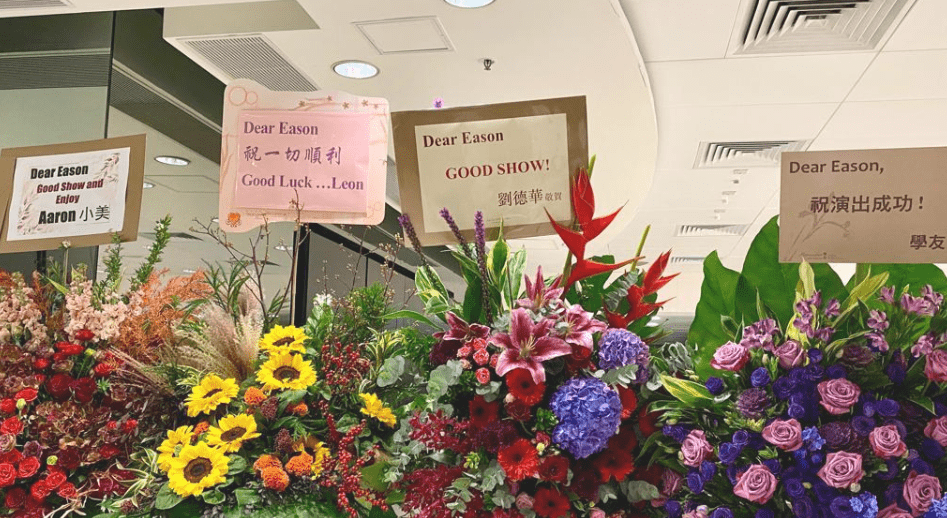 陈奕迅红馆开唱，徐濠萦大病初愈获18岁女儿陪同，舒淇冯德伦现身